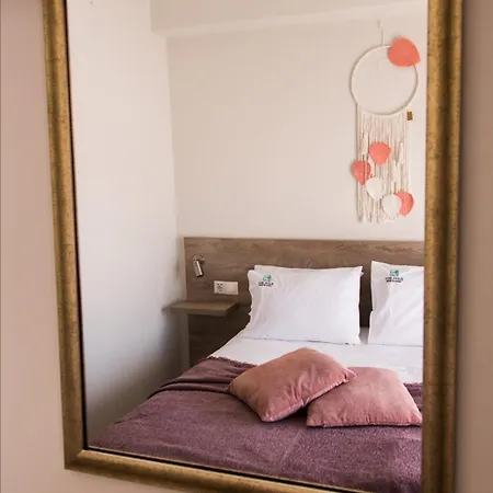 Elenamou Capsulehotel Ammouliana